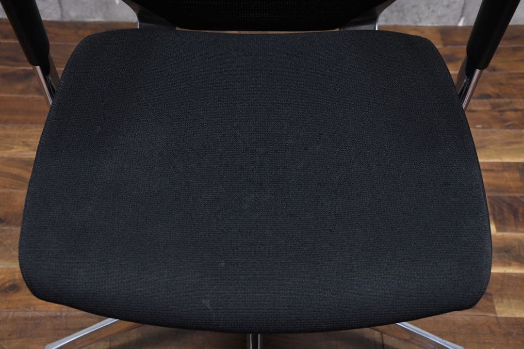 EFK37 オカムラ バロンチェア CP82BR ブラック デスクチェア