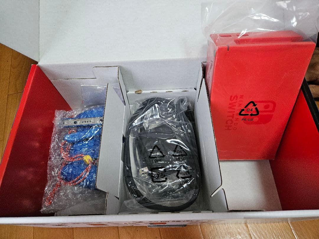 Nintendo Switch マリオレッド・ブルーセット