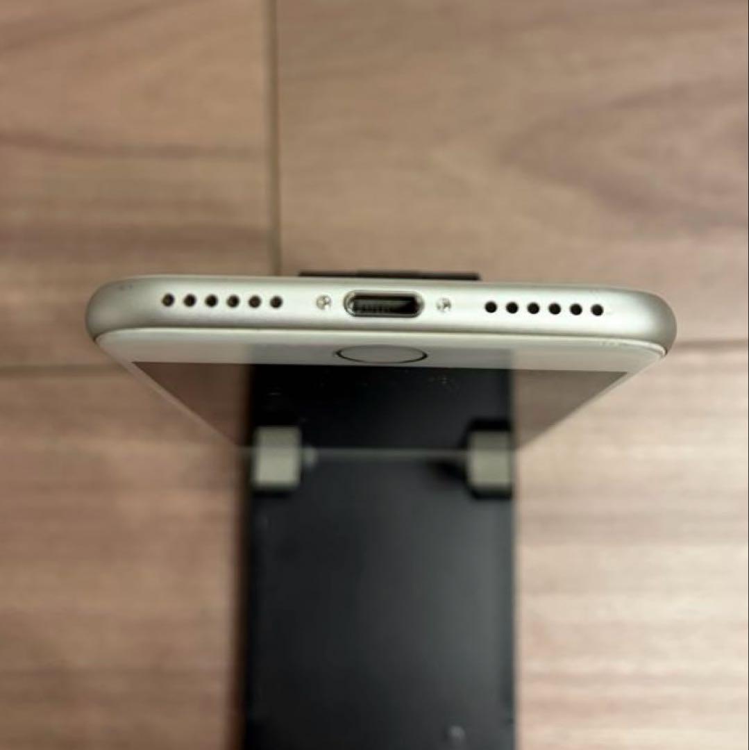 iPhone8 64GB バッテリー最大容量89%