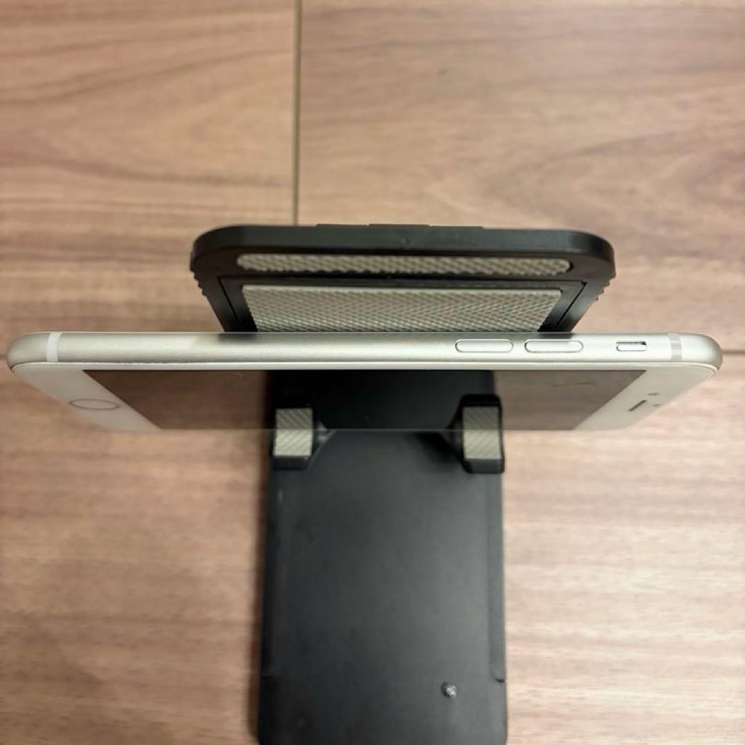 iPhone8 64GB バッテリー最大容量89%