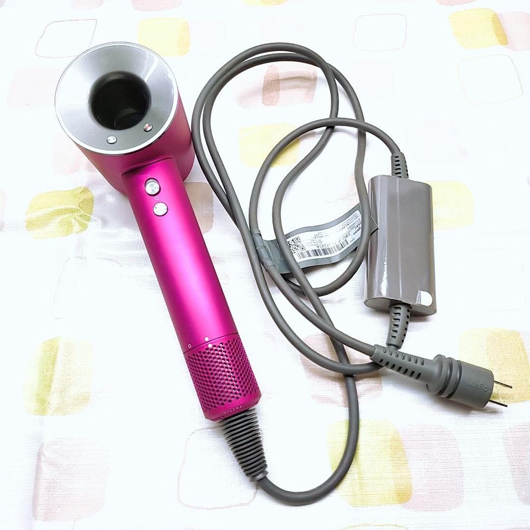 《ほぼ未使用》 ダイソン ドライヤー HD03 Dyson