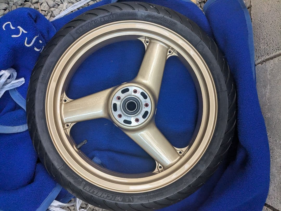 ぐ*し様 ZRX1100 1200 ホイール　塗装後未使用　タイヤ未使用　ミシュ