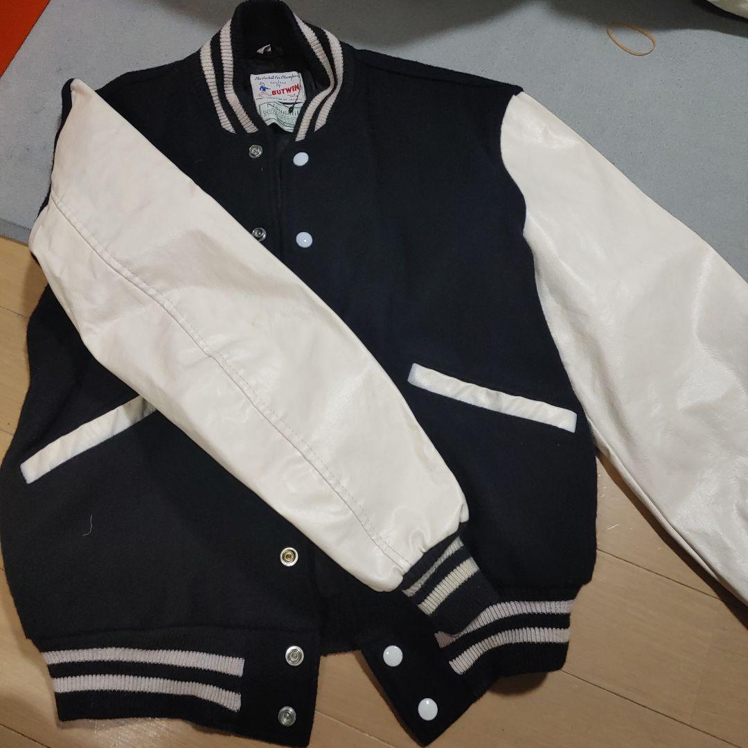 BUTWIN スタジャン 黒/白
