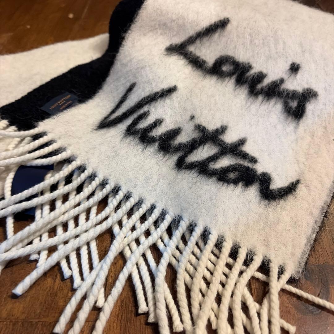 Louis Vuitton フリンジ付きマフラー　※送料込　未使用品