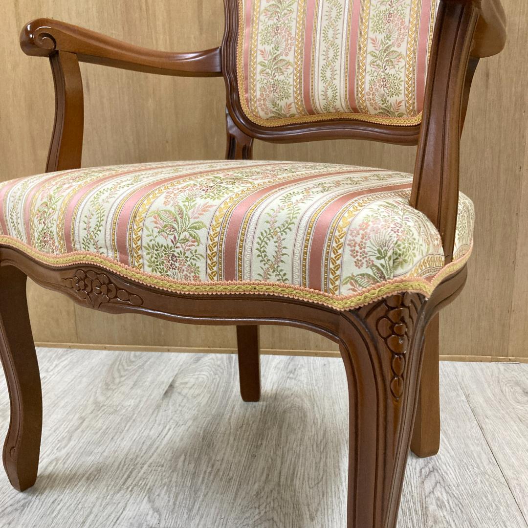 イタリア 　猫脚　アームチェア 　椅子　ダイニングチェア　クラシック 　B