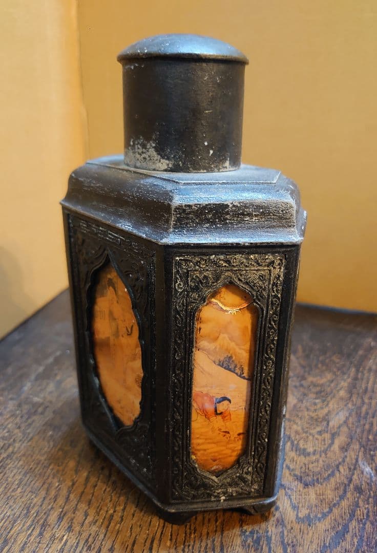 【中国古玩】『錫六角型ガラス絵入茶壺』底面に刻印有り。高さ18.5cm