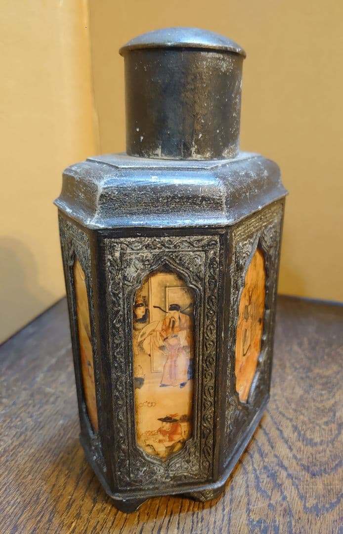 【中国古玩】『錫六角型ガラス絵入茶壺』底面に刻印有り。高さ18.5cm