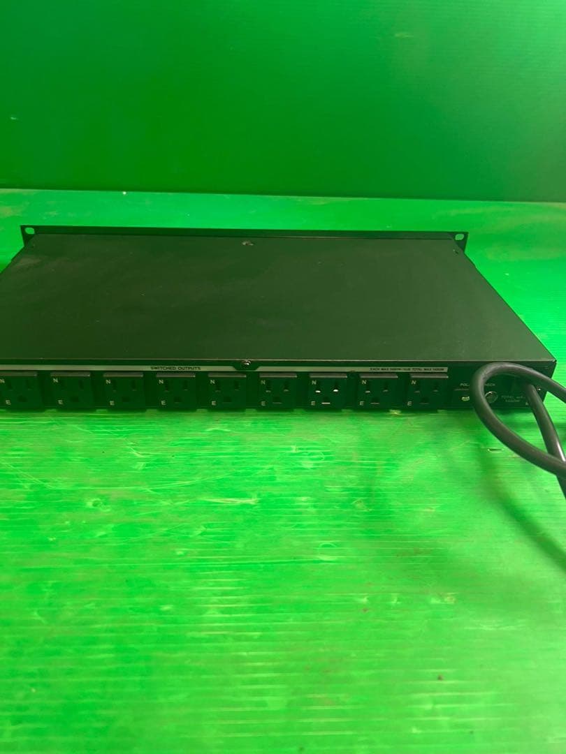 TASCAM AV-P250 パワーコンディショナー 電源制御ユニット