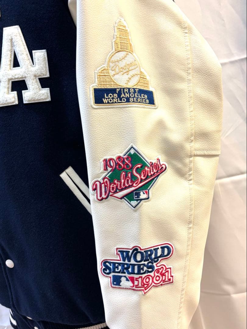 【美品】NEW ERA ヴァーシティジャケット MLB ロサンゼルス・ドジャース