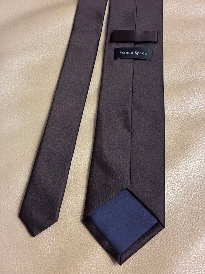 【未使用】フランコスパダ　ダークブラウン ソリッド　シルク　ネクタイ