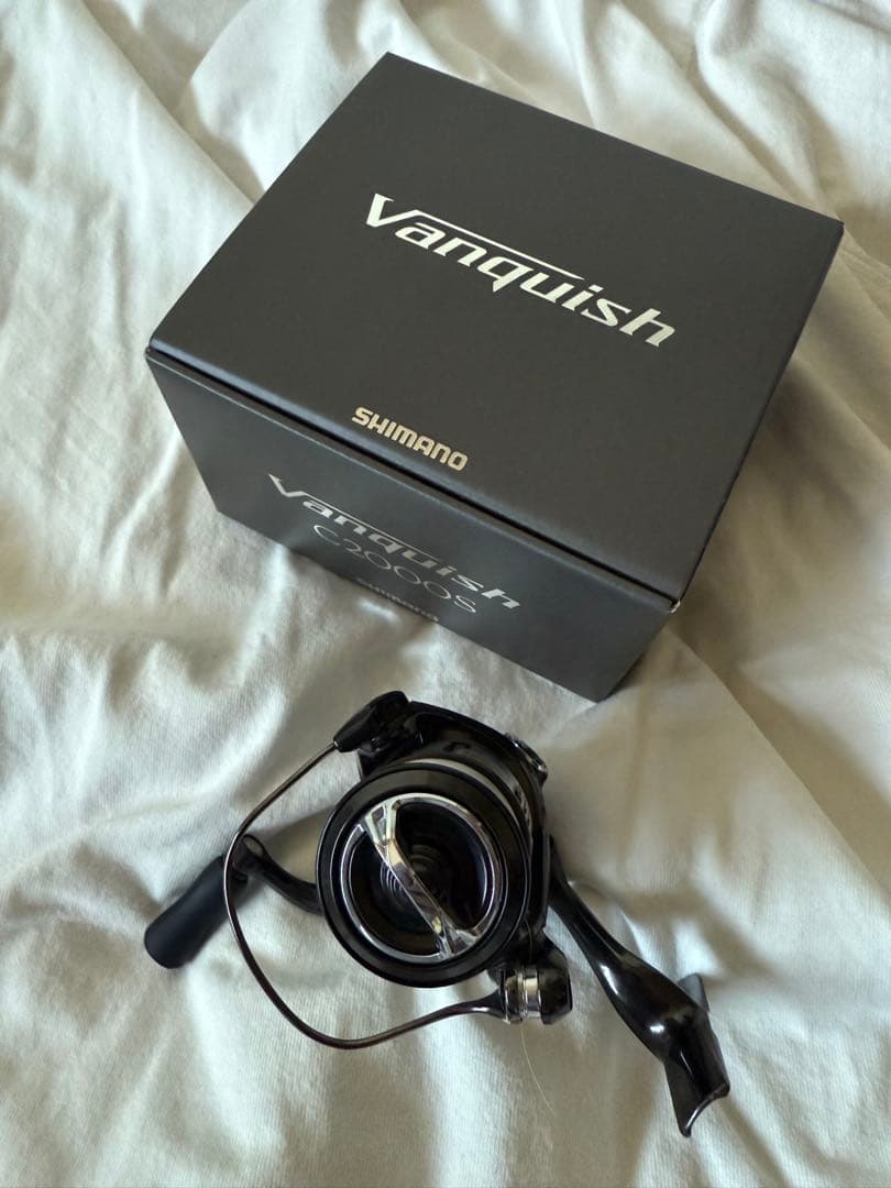 23 Vanquish C2000S スピニングリール 箱付き