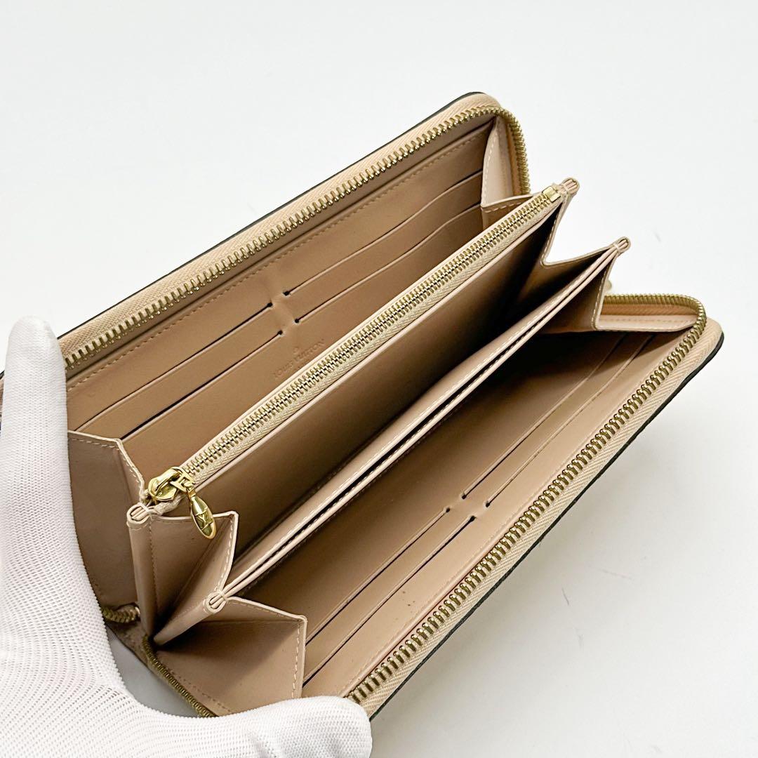 ルイヴィトン ジッピーウォレット ヴェルニ モノグラム イエロー ベージュ