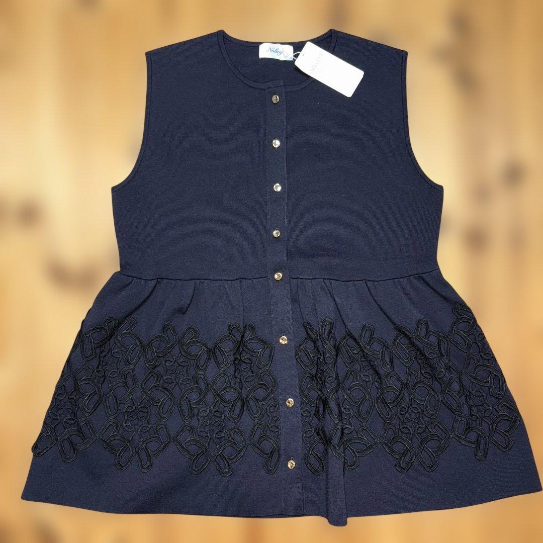 ノーリーズNOLLEY'S ネイビー レース付きペプラム ベスト