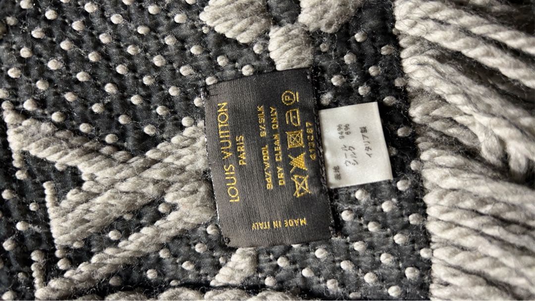専用です。 LOUIS VUITTON（ルイヴィトン）のエシャルプ ロゴマニア