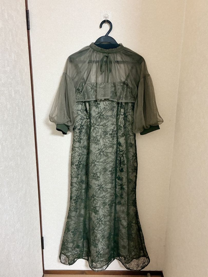 leja オリーブグリーン フラワー刺繍 オケージョンドレス M