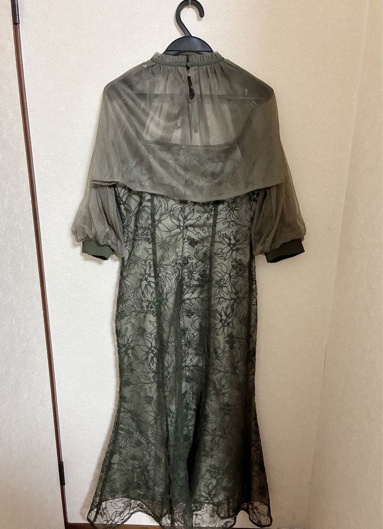 leja オリーブグリーン フラワー刺繍 オケージョンドレス M