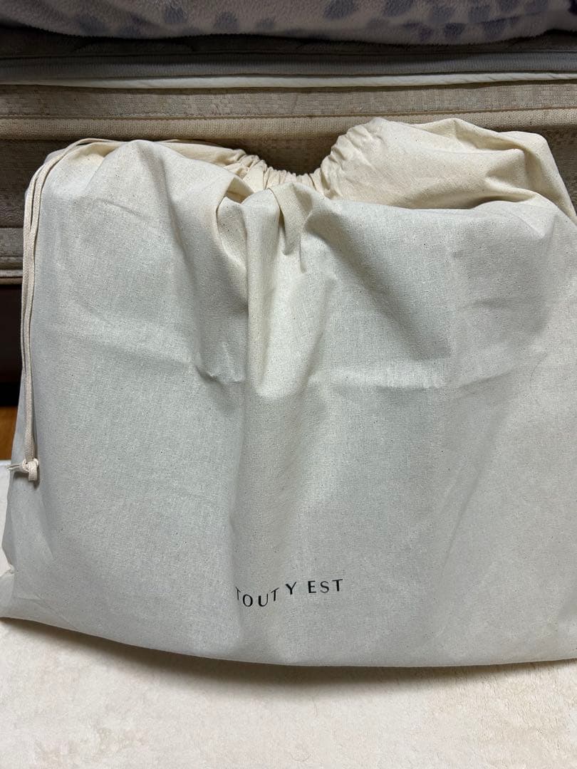 バッグ tout y est SAC COQUILLE BUCKET