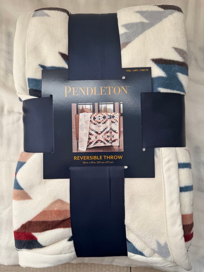 新品⭐️ペンドルトン 大判ひざ掛け リバーシブル 127cm x 177cm 2枚