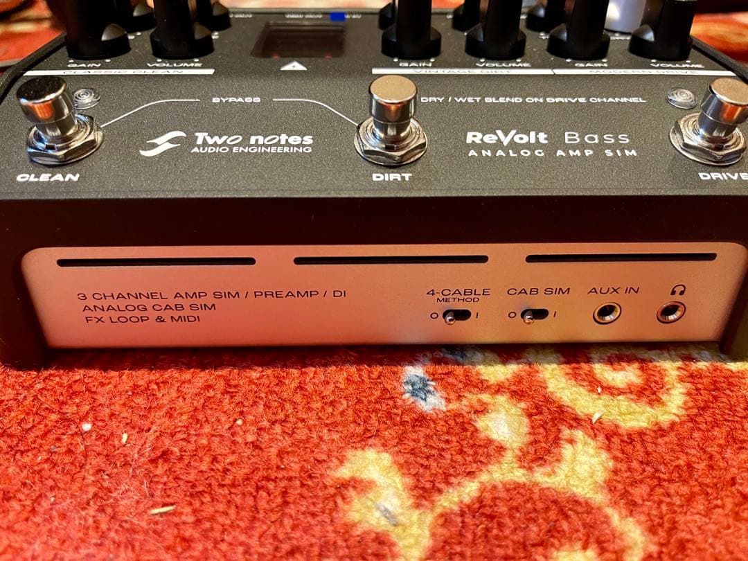 Two notes ReVolt Bass アナログアンプシミュレーター！