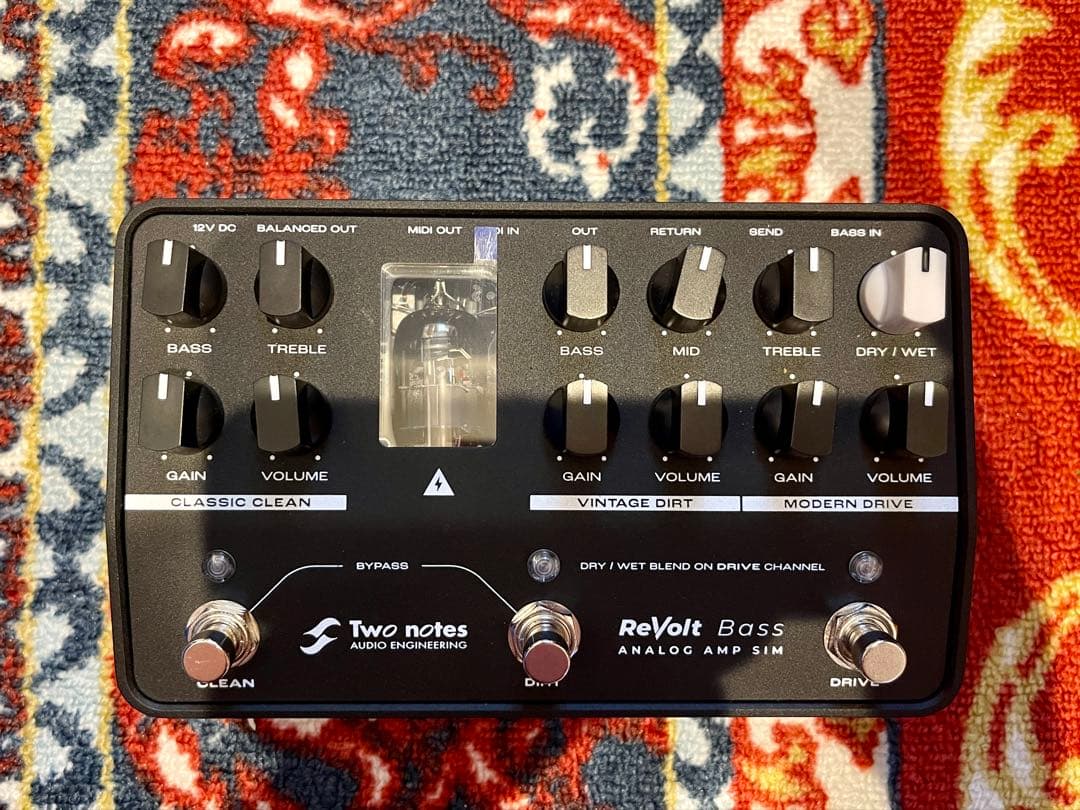 Two notes ReVolt Bass アナログアンプシミュレーター！