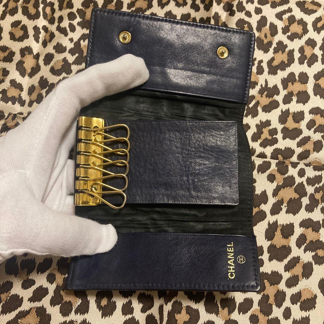 CHANEL ネイビー レザー キーケース