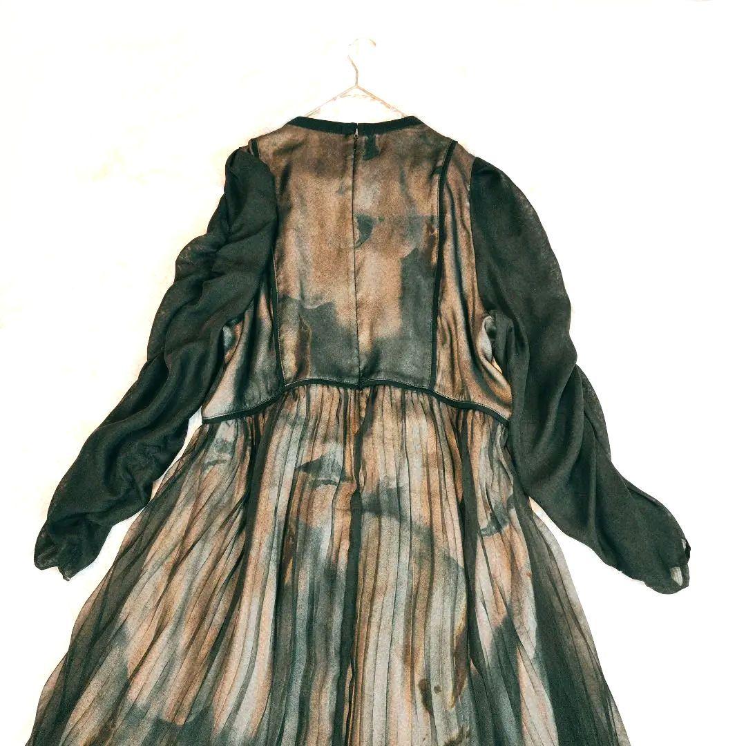 美品☆ カラルス プリント重ねシフォンプリーツデザイン ロング丈 ワンピース