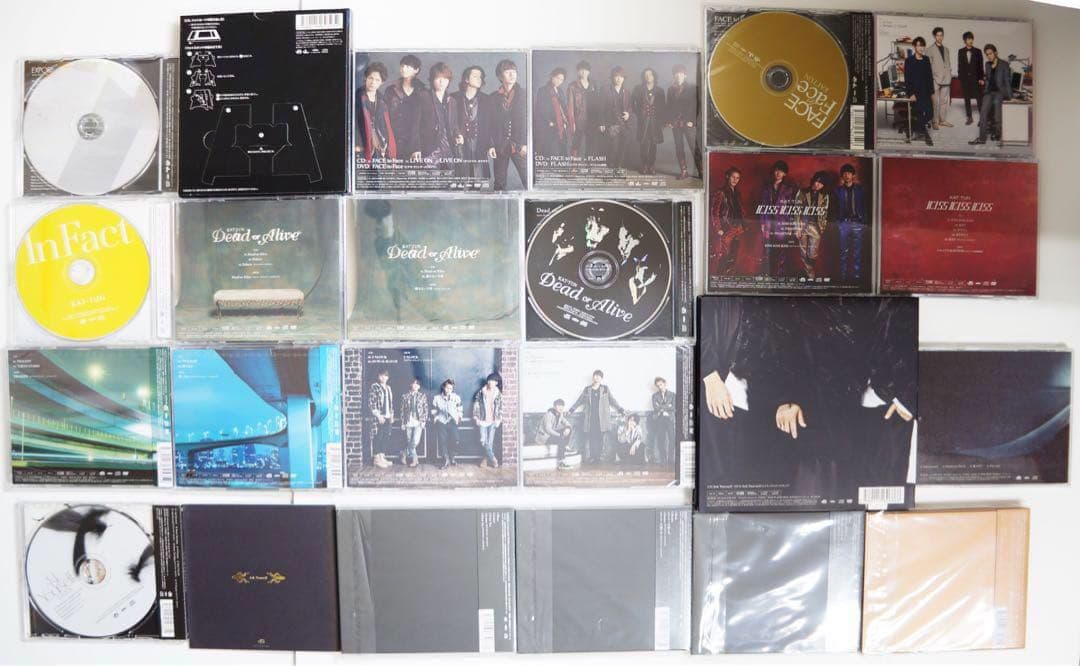 KAT-TUN シングル78枚アルバム29枚 全107枚セット　新品13枚含