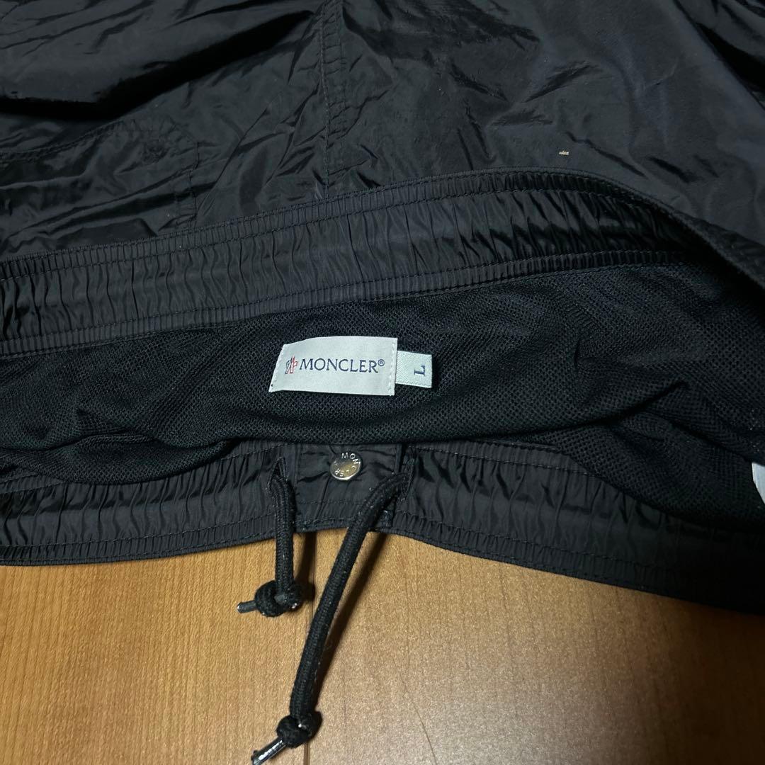 MONCLER ブラックショートパンツ サイズL