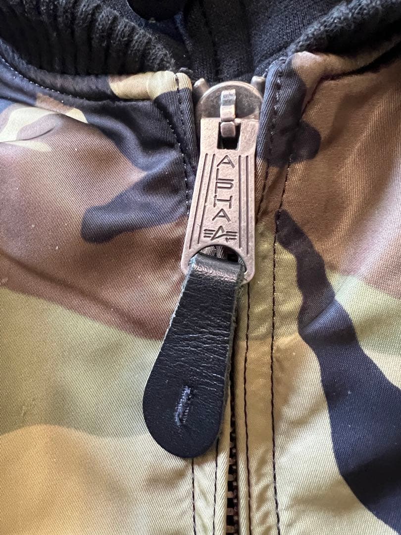 Alpha Industries MA-1 カモフラージュジャケット