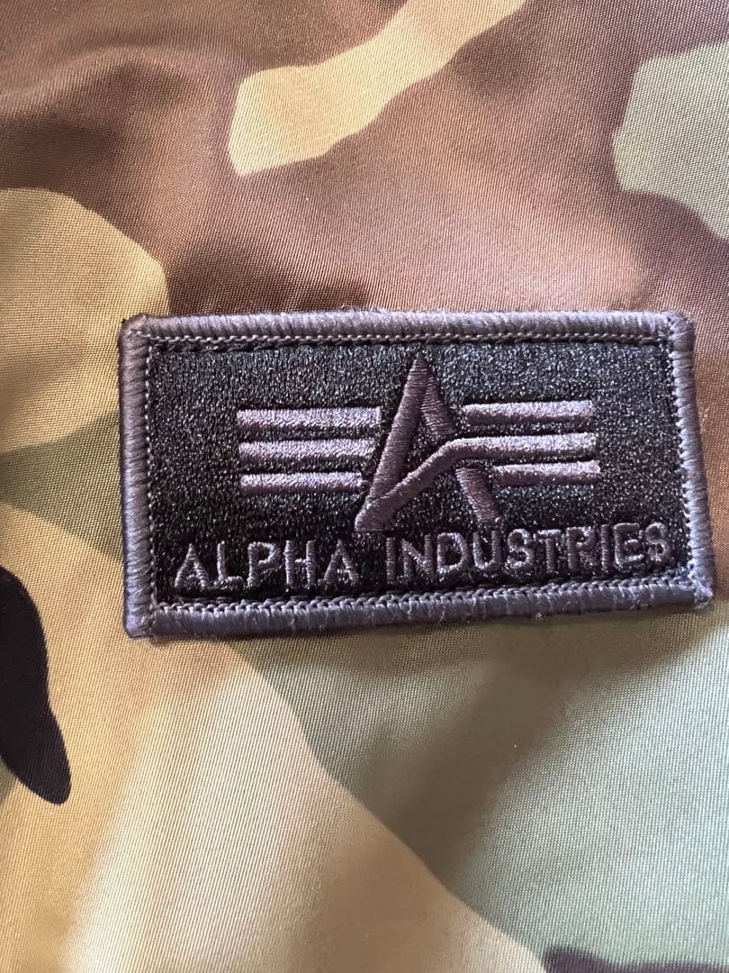 Alpha Industries MA-1 カモフラージュジャケット