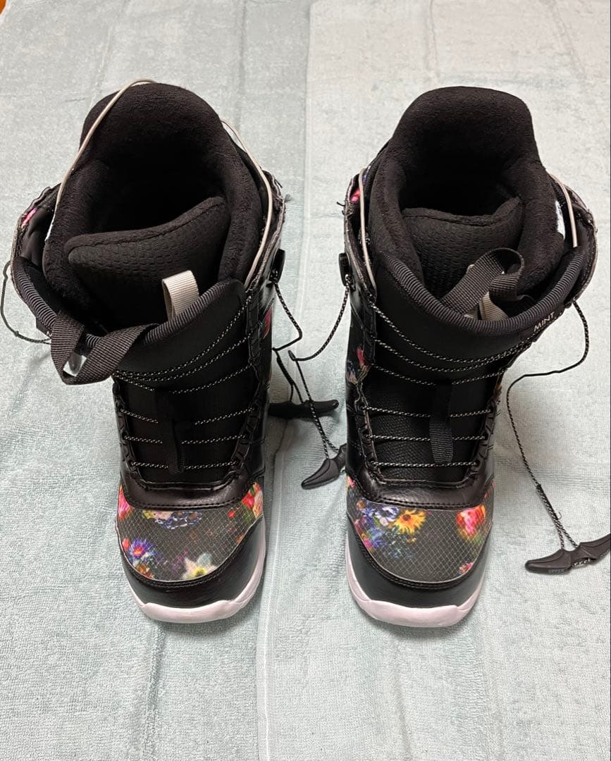 BURTON バートン スノーボード ブーツ MINT ミント アジアンフィット