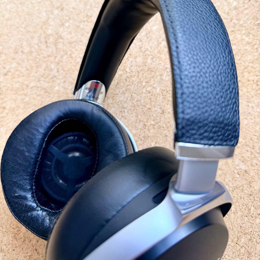 ハイレゾ音源対応のSONY製有線ヘッドホン「MDR-Z7」