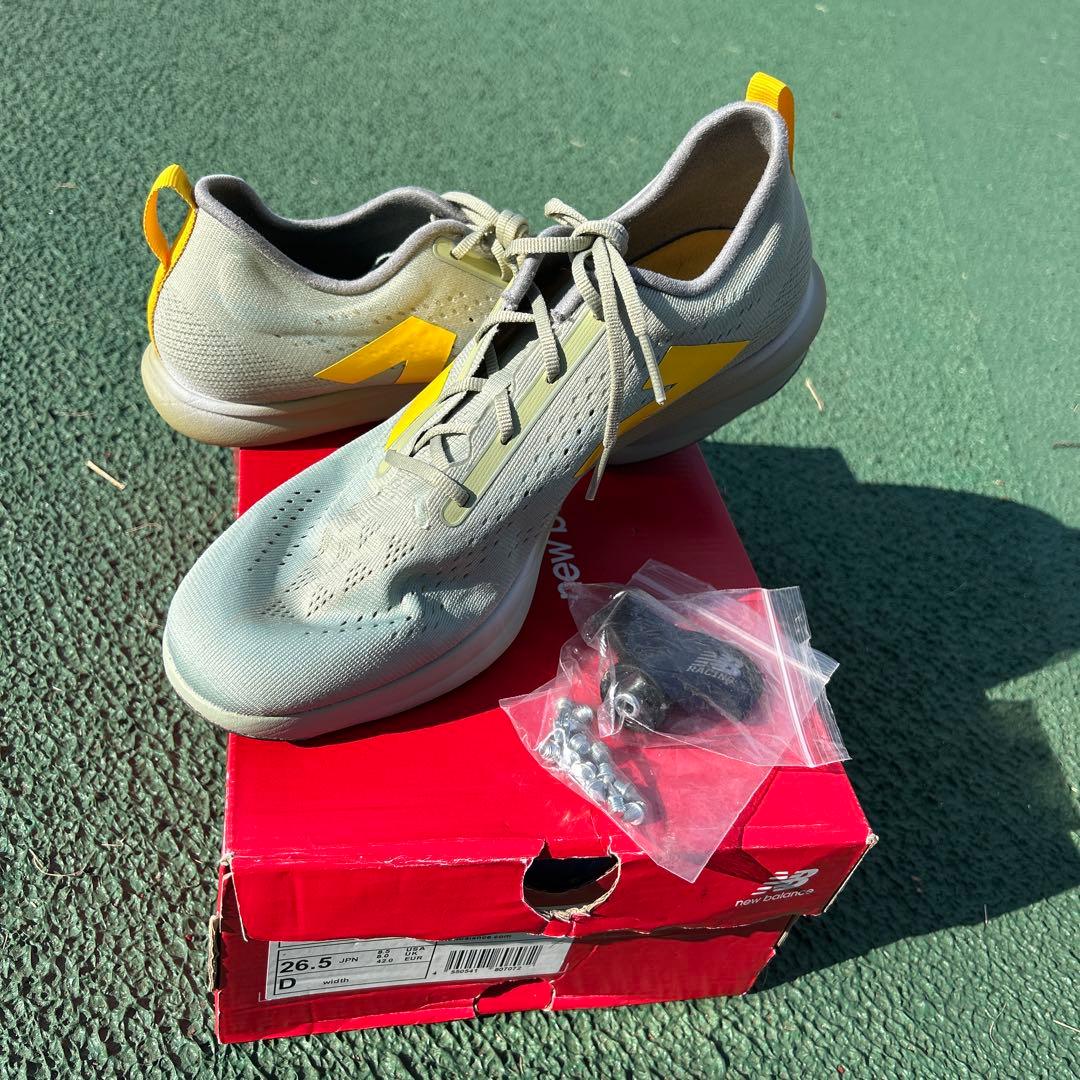 陸上中距離スパイク　ニューバランスMD X