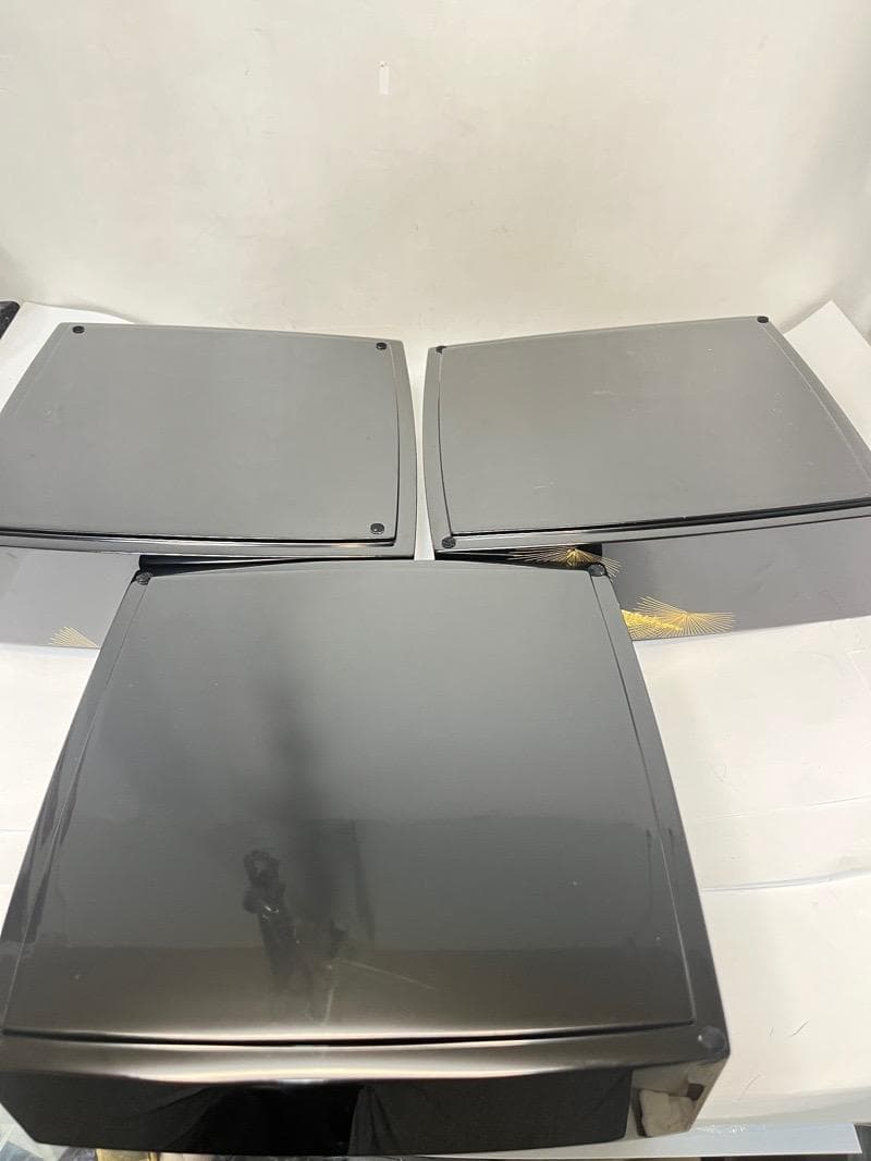 【未使用】 輪島塗 三段重 6.5寸 黒呂色 箔扇沈金　うるし工芸 なかたに