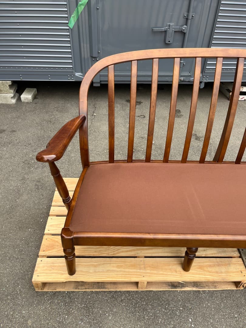 【高級家具】 karimoku（カリモク家具）　コロニアルソファ　3人掛け