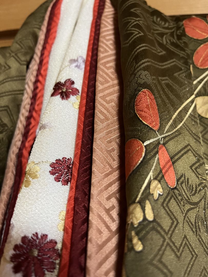 正絹振袖　蝶々柄　成人式