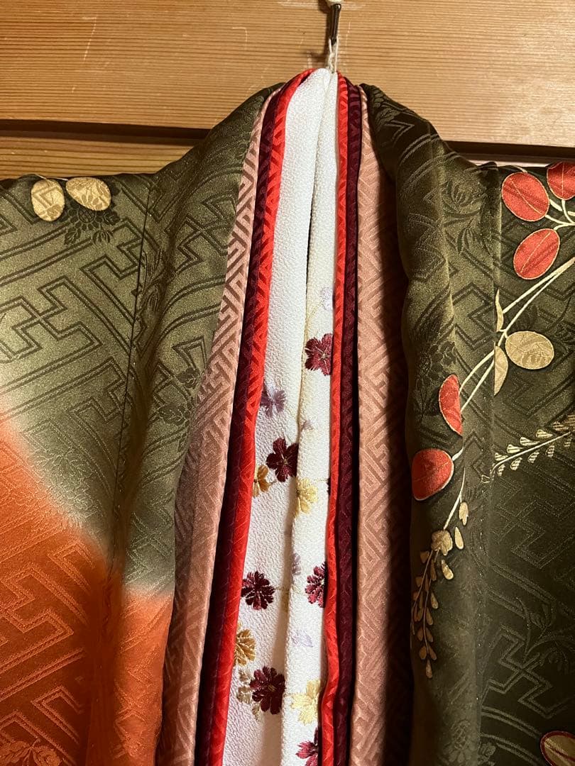 正絹振袖　蝶々柄　成人式