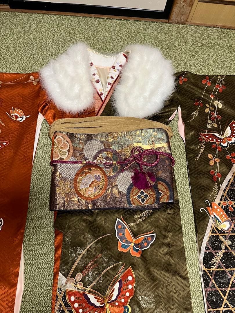 正絹振袖　蝶々柄　成人式