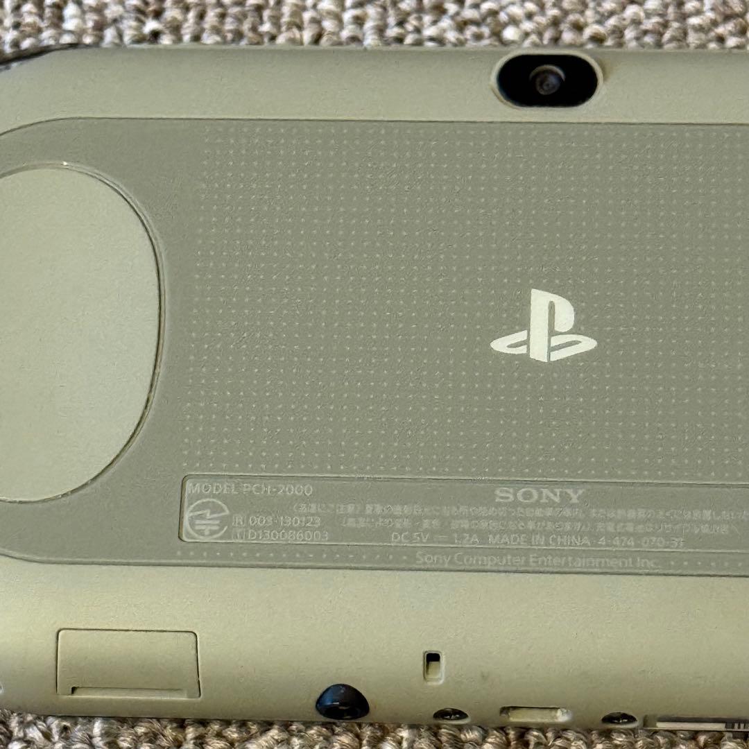 PSVITA PCH-2000 カーキ