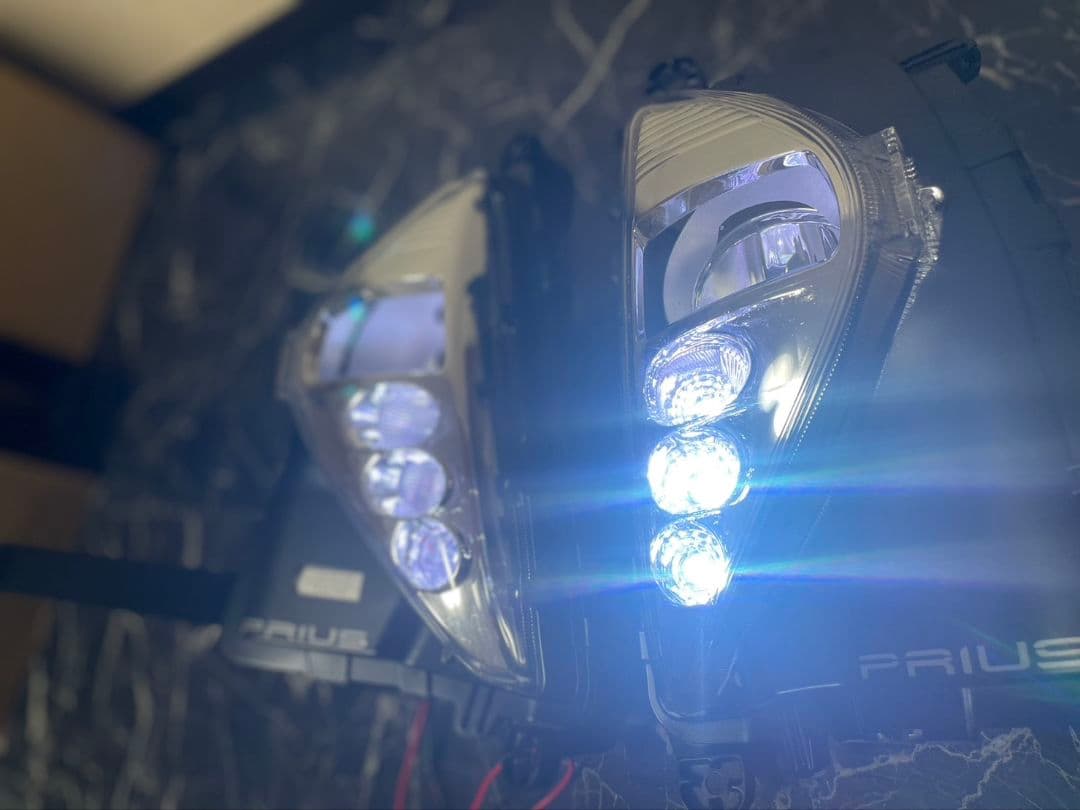 【在庫1】50プリウス　前期　フォグ　h11バルブ　ネオピクセル