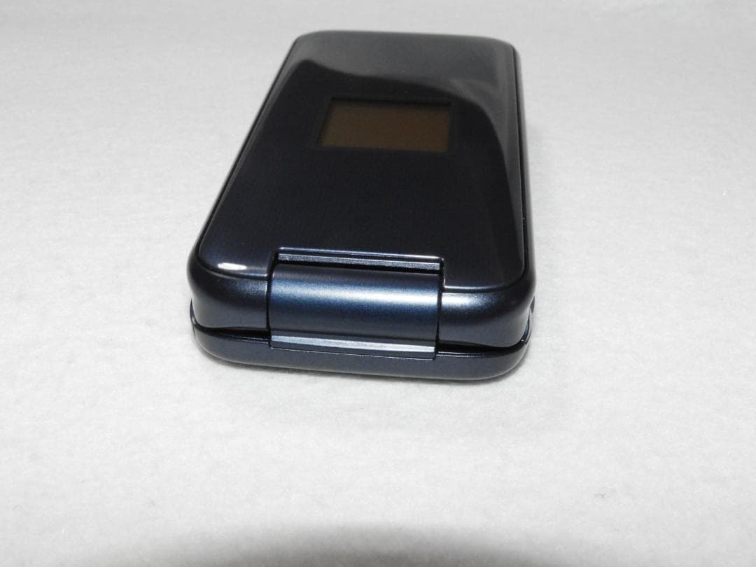 良品 富士通 らくらくホン F-01M ネイビー docomo 4G LTE