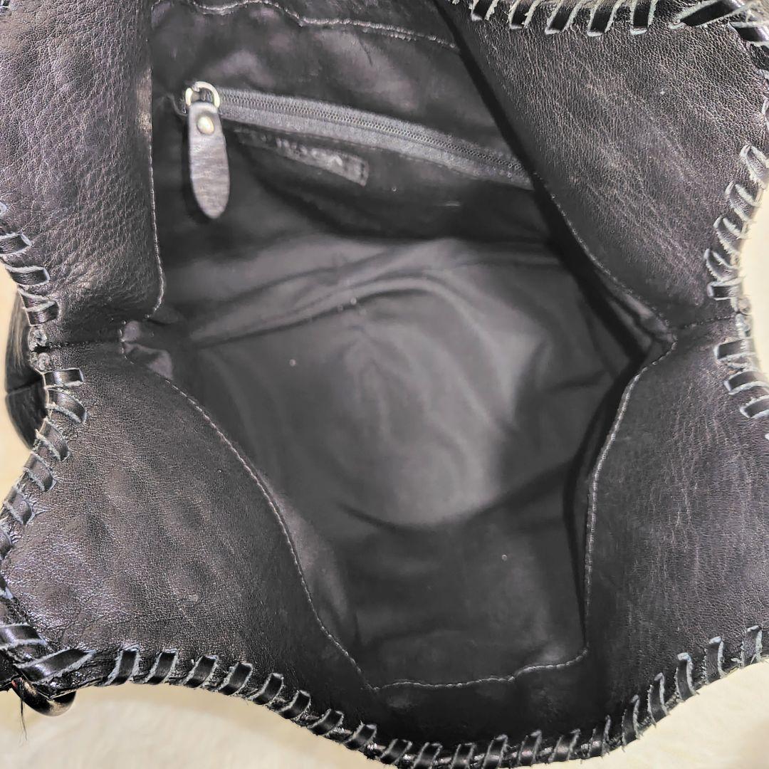 TRES（トレ） レザーハンドバッグ　牛革　トート　ブラック　スタッズ　Y2K