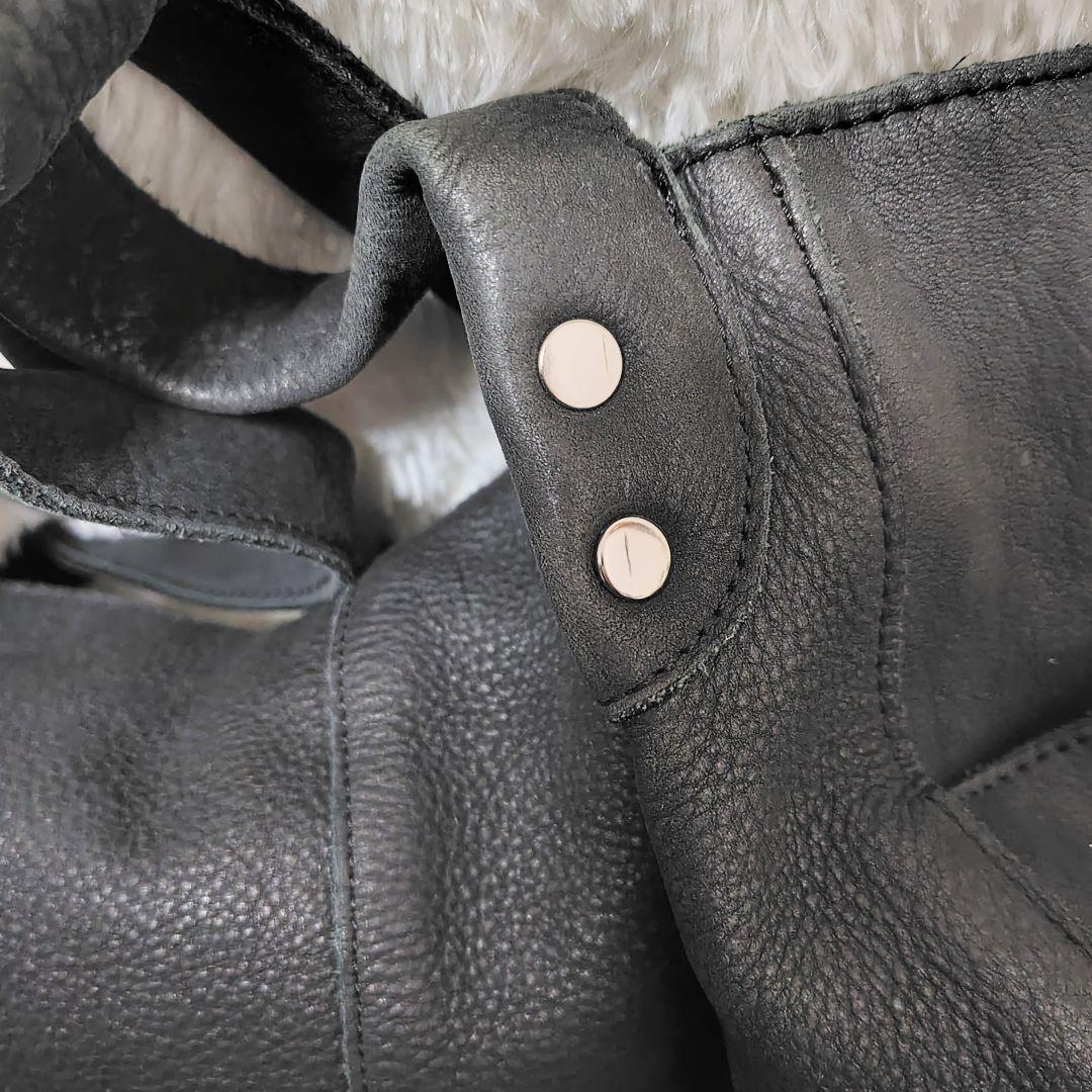 TRES（トレ） レザーハンドバッグ　牛革　トート　ブラック　スタッズ　Y2K