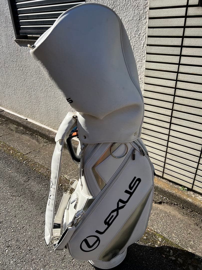 Lexus ホワイト キャディバッグ フード付き