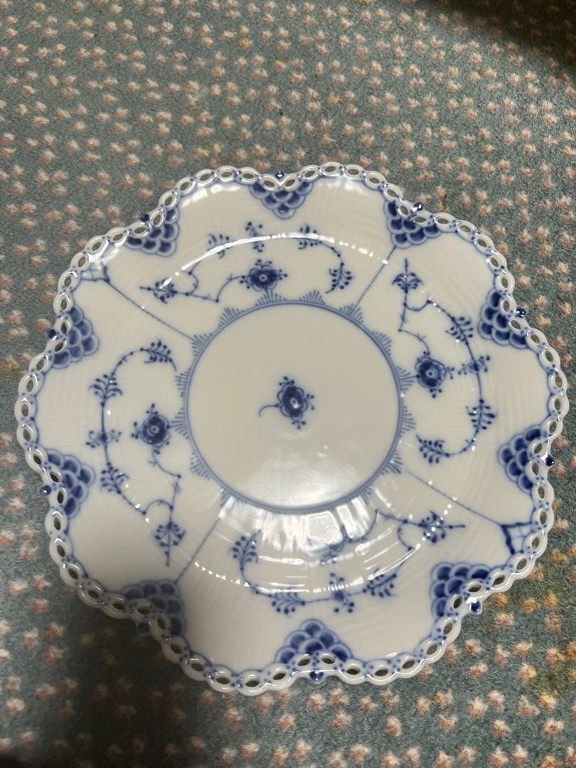 ロイヤルコペンハーゲン ムッシェルマレ フルレースケーキ