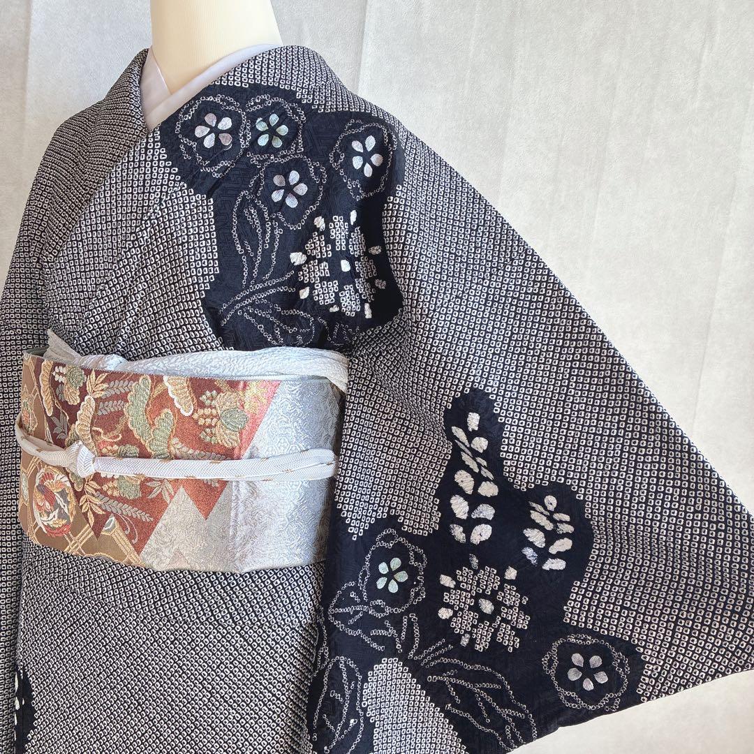 訪問着　フルセット　着物　総絞り　正絹　黒　絞り　花刺繍　豪華　G1