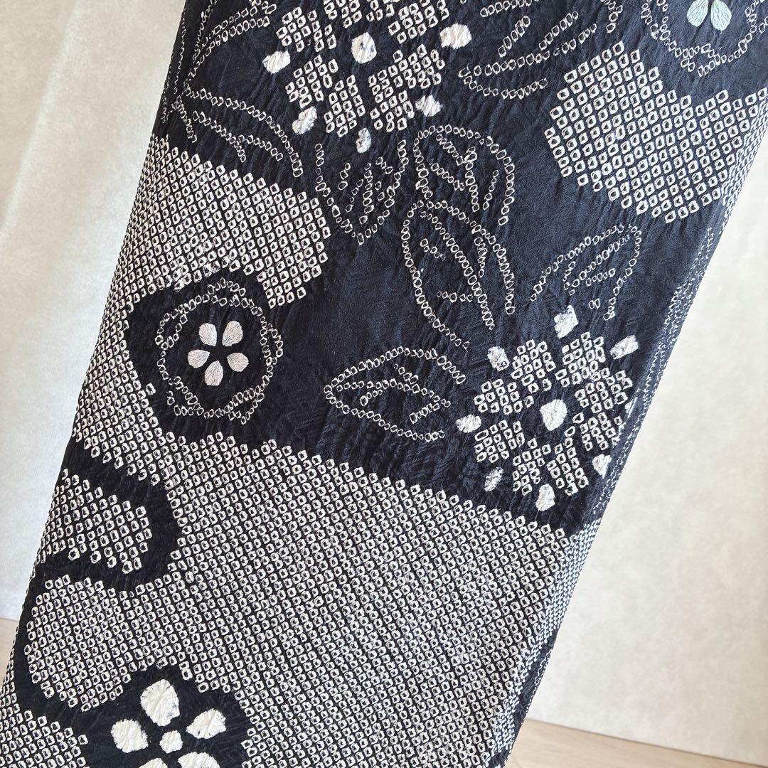 訪問着　フルセット　着物　総絞り　正絹　黒　絞り　花刺繍　豪華　G1