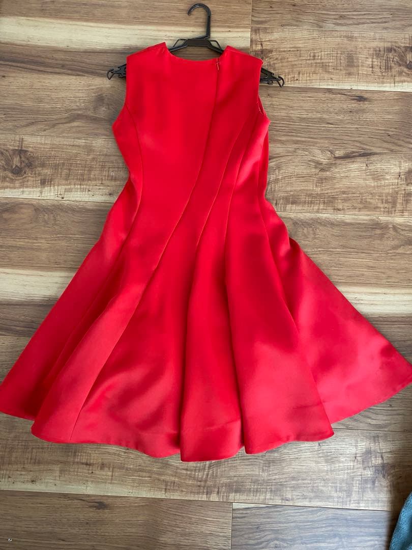 中村アンさん着用アンドクチュール　ドレス