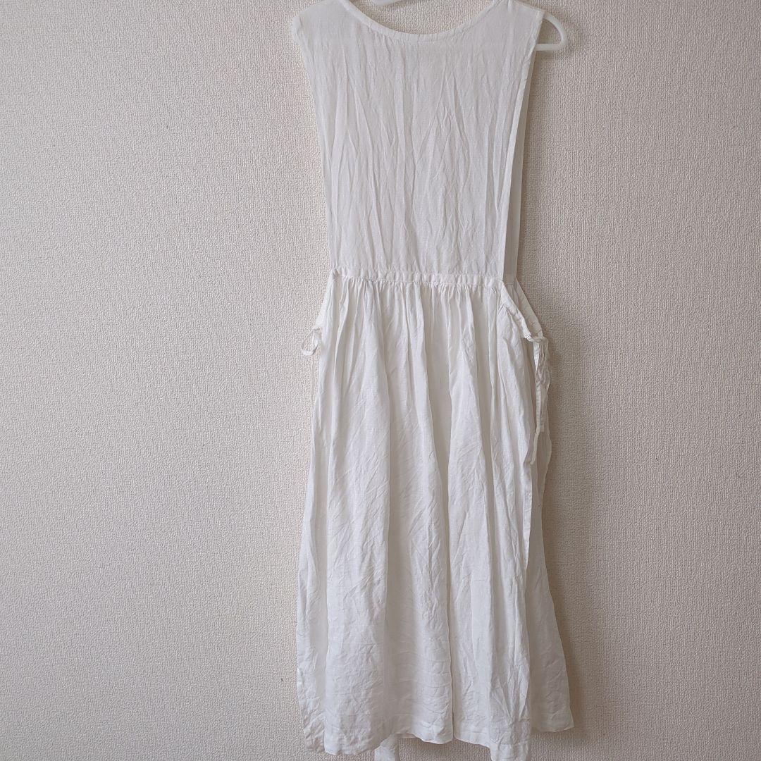 メグリメグッテさんのエプロンワンピース