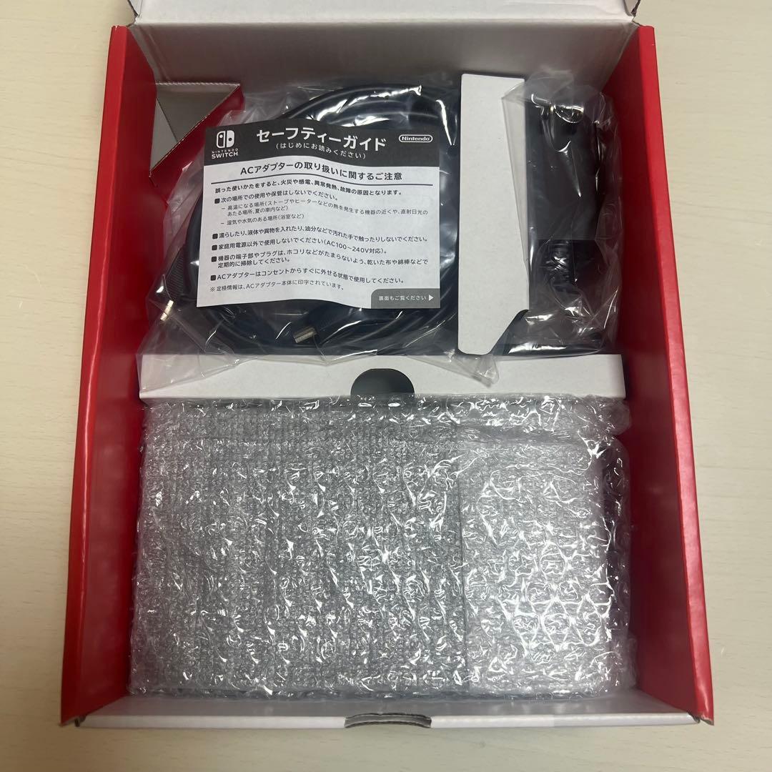 美品　Switch 本体　2024年製